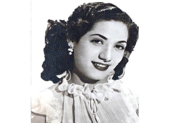 الفنانة هاجر حمدي