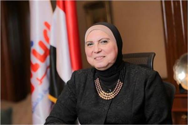  الدكتورة نيفين جامع