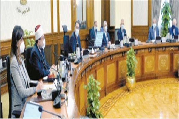 د. مصطفى مدبولى خلال رئاسته اجتماع مجلس الوزراء