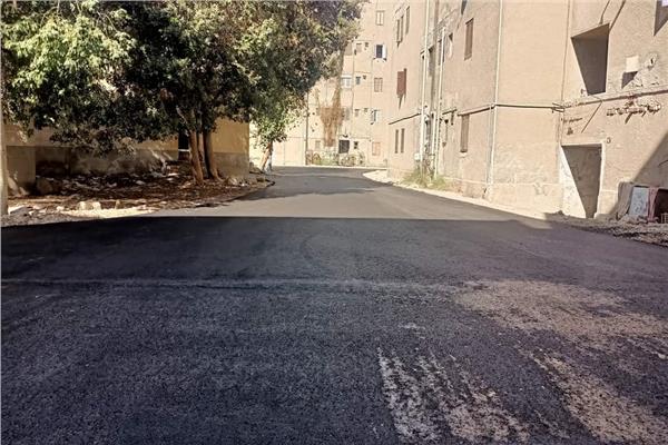 تطوير ورصف وإعادة تهيئة الطرق الداخلية بمدينة قنا