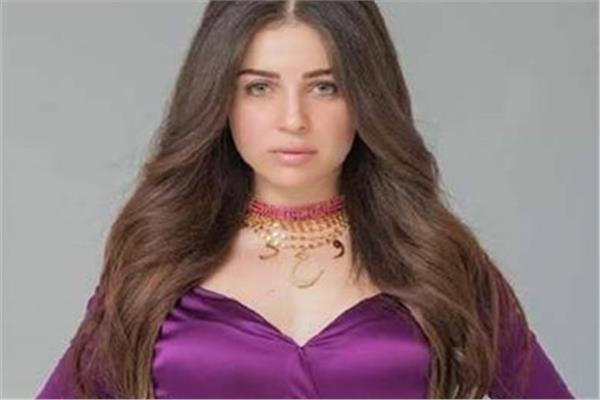 مي عز الدين