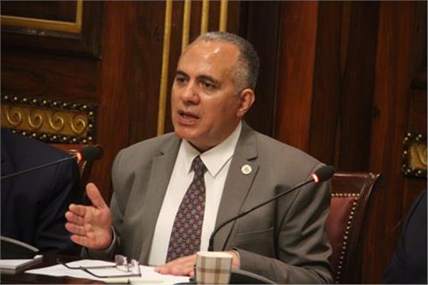 الدكتور محمد عبد العاطى، وزير الموارد المائية والرى