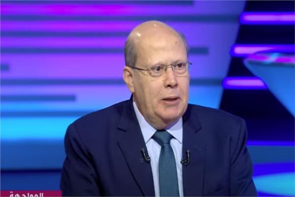 الكاتب االصحفى عبد الحليم قنديل