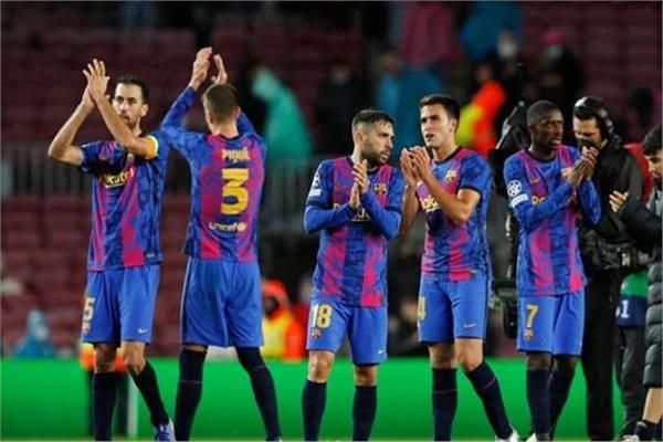 لاعبي فريق برشلونة 