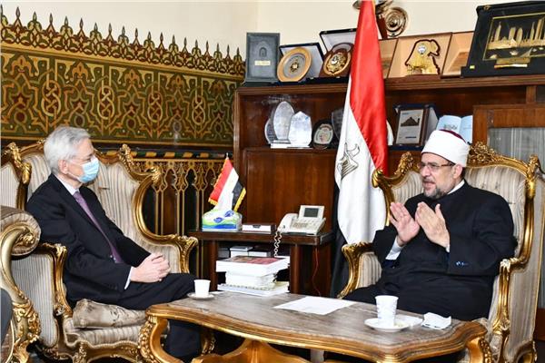 وزير الأوقاف وسفير فرنسا بالقاهرة