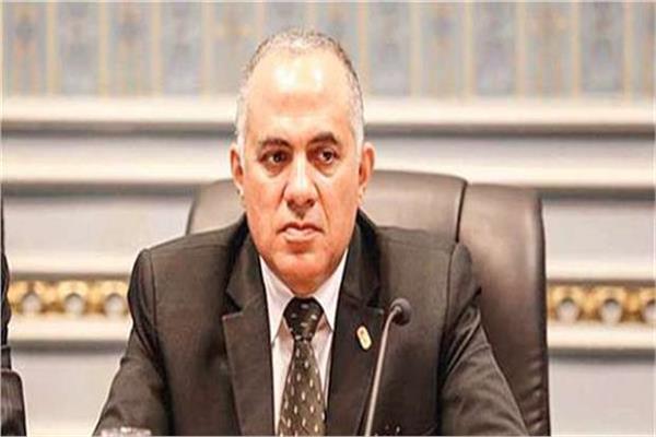 الدكتور محمد عبد العاطى وزير الموارد المائية 