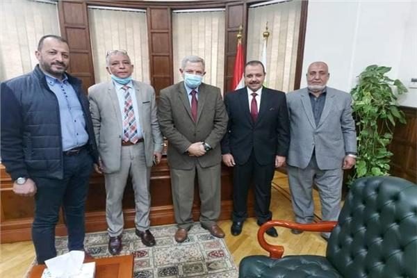 نقيب"المرافق