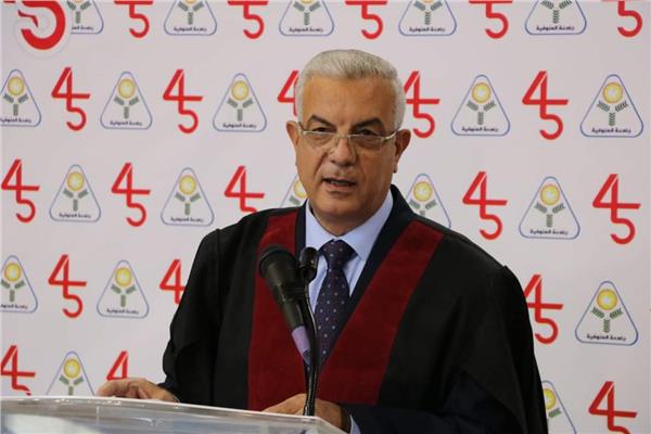 الدكتور عادل مبارك رئيس جامعة المنوفية