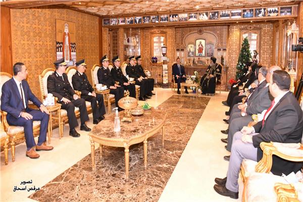 وزير الداخلية وقياداتها تهني البابا تواضروس  بعيد الميلاد