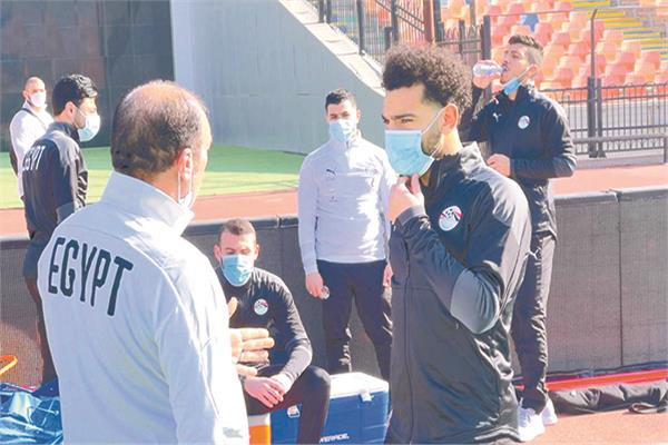 لاعبي المنتخب الوطني