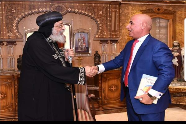 نائب رئيس اتحاد عام المصريين والبابا تواضروس الثاني بابا الإسكندرية