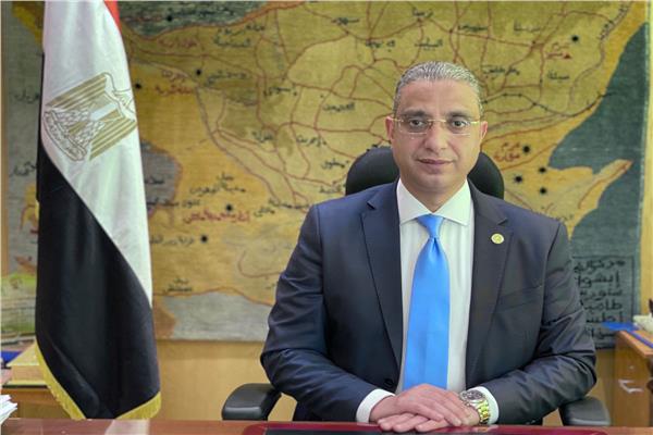 الدكتور أحمد الأنصاري محافظ الفيوم