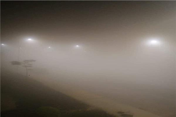 شبورة كثيفة على الطريق الزراعي وبنها الحر