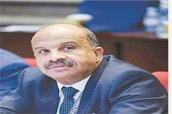 الدكتور أسامة عبدالوارث