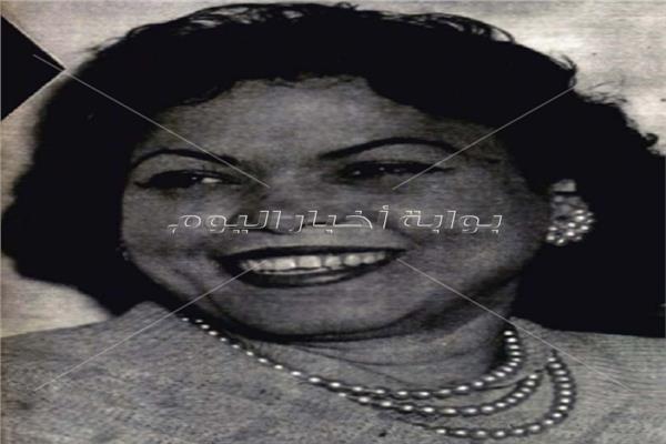 أغرب طلب زواج في الستينيات.. مطلوب عريس يعيد البصر لـ"فكرية"