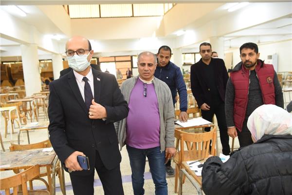 إمتحانات الفصل الدراسي الأول  