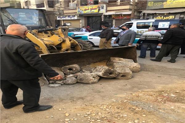 رفع 80 حالة إشغالات متنوعة وإزالة 8 أكشاك مخالفة في الفيوم  