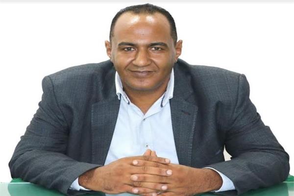  الدكتور أبو بكر القاضى،