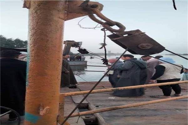  حادث غرق سيارة بمعدية منشأة القناطر