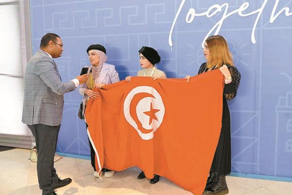 الوفد التونسى خلال حديثه لــ «الأخبار»