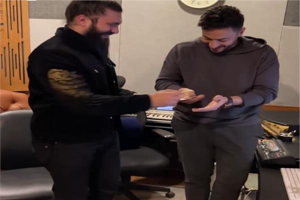الساحر كرس وحمادة هلال