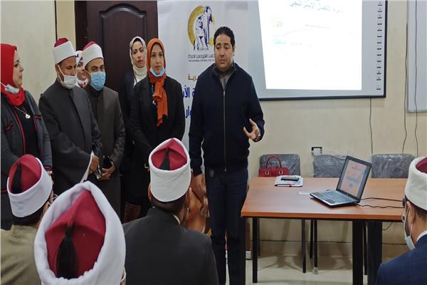 نائب محافظ بني سويف يتفقد فعاليات برنامج تدريب الأئمة والدعاة 