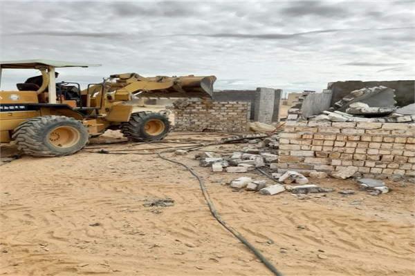 إزالة 3 حالات تعدي بالبناء بتونا الجبل بملوي بالمنيا 