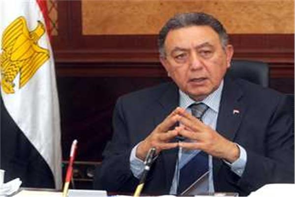 الدكتور عمرو حلمي وزير الصحة الأسبق