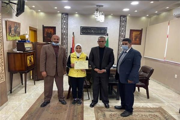 تكريم الطالبة