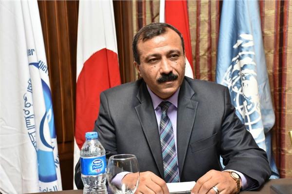 الدكتور طارق عوض