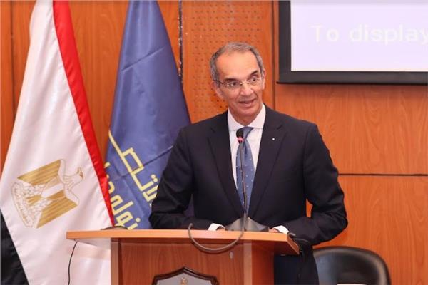 الدكتور عمرو طلعت وزير الاتصالات وتكنولوجيا المعلومات