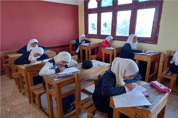 امتحانات الفصل الدراسي الأول بالشرقية