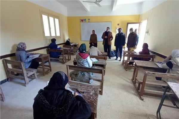 لاشكوي من امتحان مادة اللغة العربية للصف الأول الثانوي بسيناء 