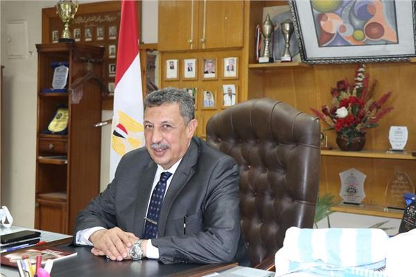 يوسف الديب وكيل وزارة التربية والتعليم