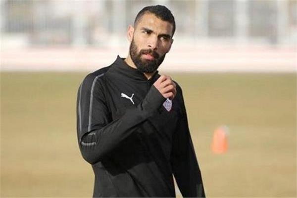 محمود عبد العزيز 