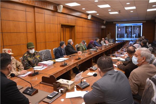 محافظ الدقهلية يتابع  تنفيذ مشروعات  تطوير عواصم المحافظات 