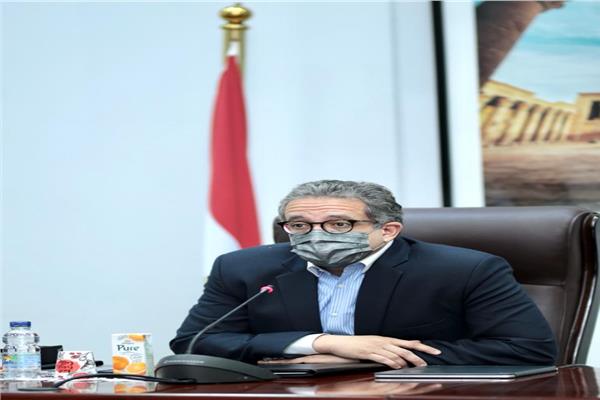 الدكتور خالد العناني وزير السياحة والآثار 