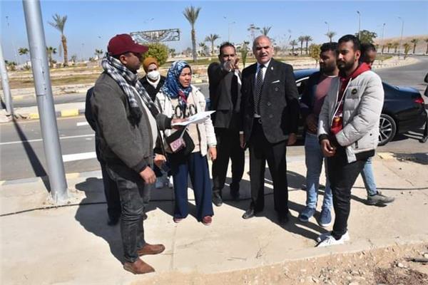 رئيس جامعة الأقصر يتفقد مساحة الـ100 فدان بطيبة استعدادًا لبدء الإنشاءات الكليات الجديده 