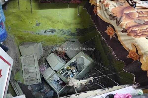 انهيار سقف عقار بإمبابة علي ٣ أطفال