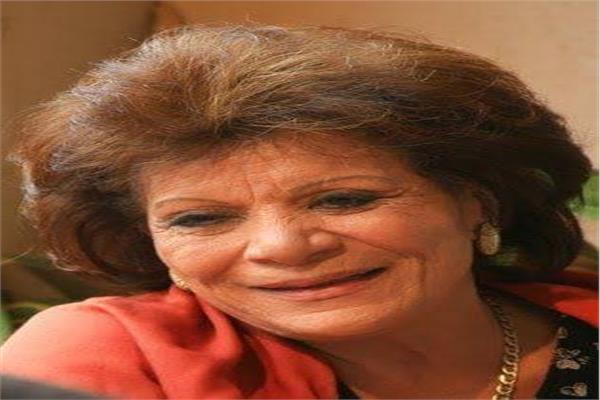 عايدة عبدالعزيز 