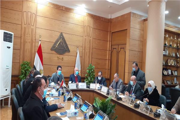 رئيس جامعة بنها يترأس اجتماع مراجعة الإدارة السنوي لنظام الجودة