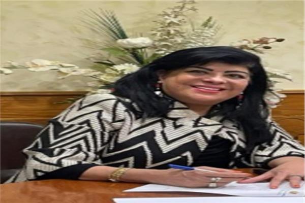 د.إيمان بيبرس العضوة المنتدبة والمؤسسة لمدرسة ابتكار خانة