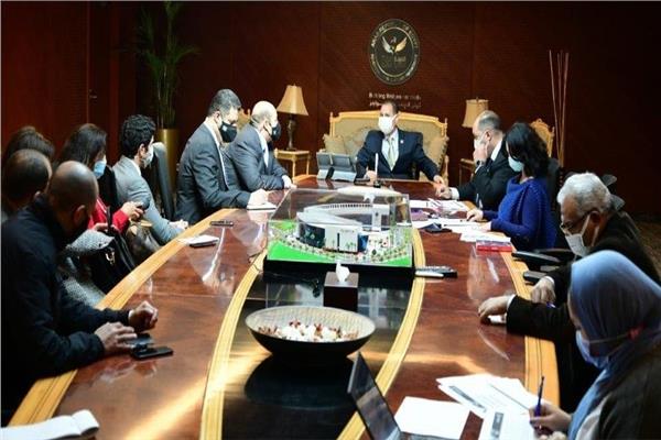 خلال لقاء رئيس هيئة الرقابة المالية بوفد من غرفة التجارة الأمريكية