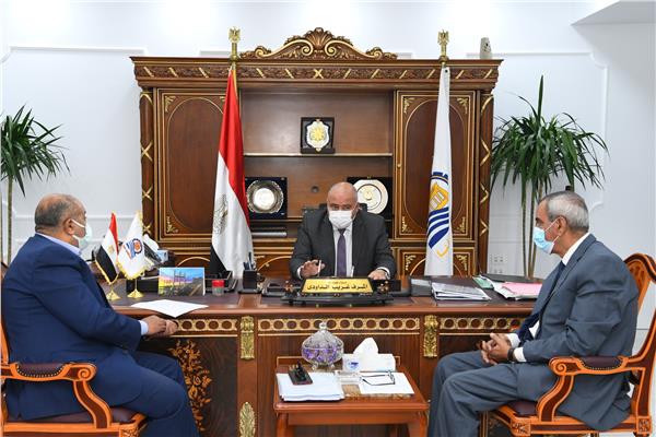الداودي يبحث تنفيذ تأهيل عدد من منازل الأسر الأولى بالرعاية