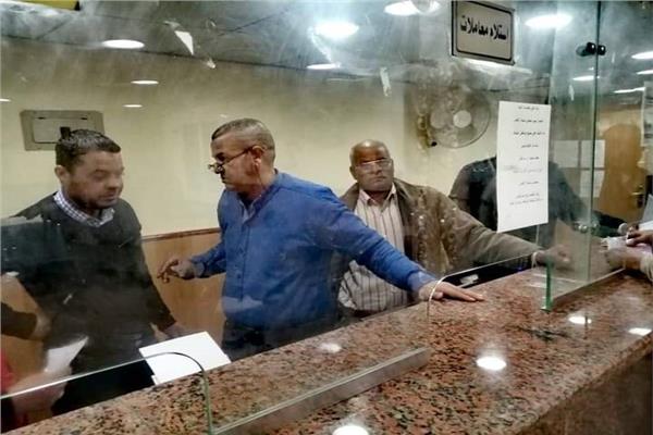 رئيس مدينة الأقصر يتابع سير العمل 