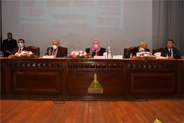 المؤتمر السنوي الثامن عشر لمركز تعليم الكبار بجامعة عين شمس 