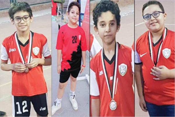 أطفال نجوم فى الكرة الطائرة