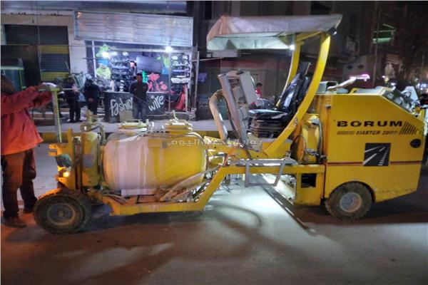 بدء تطوير وتخطيط الطرق بشكل حديث بشوارع «شمال الجيزة» | صور  