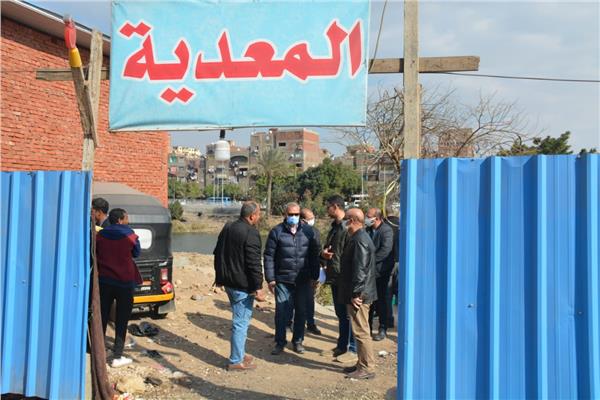 محافظ القليوبية يوجه بتطهير محيط محور العصار وشارع 15مايو من الإشغالات 