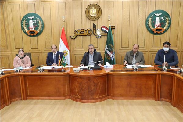محافظ المنوفية : إعداد وتدريب الكوادر البشرية للعمل بالمجمعات الخدمية الجديدة     ...صور